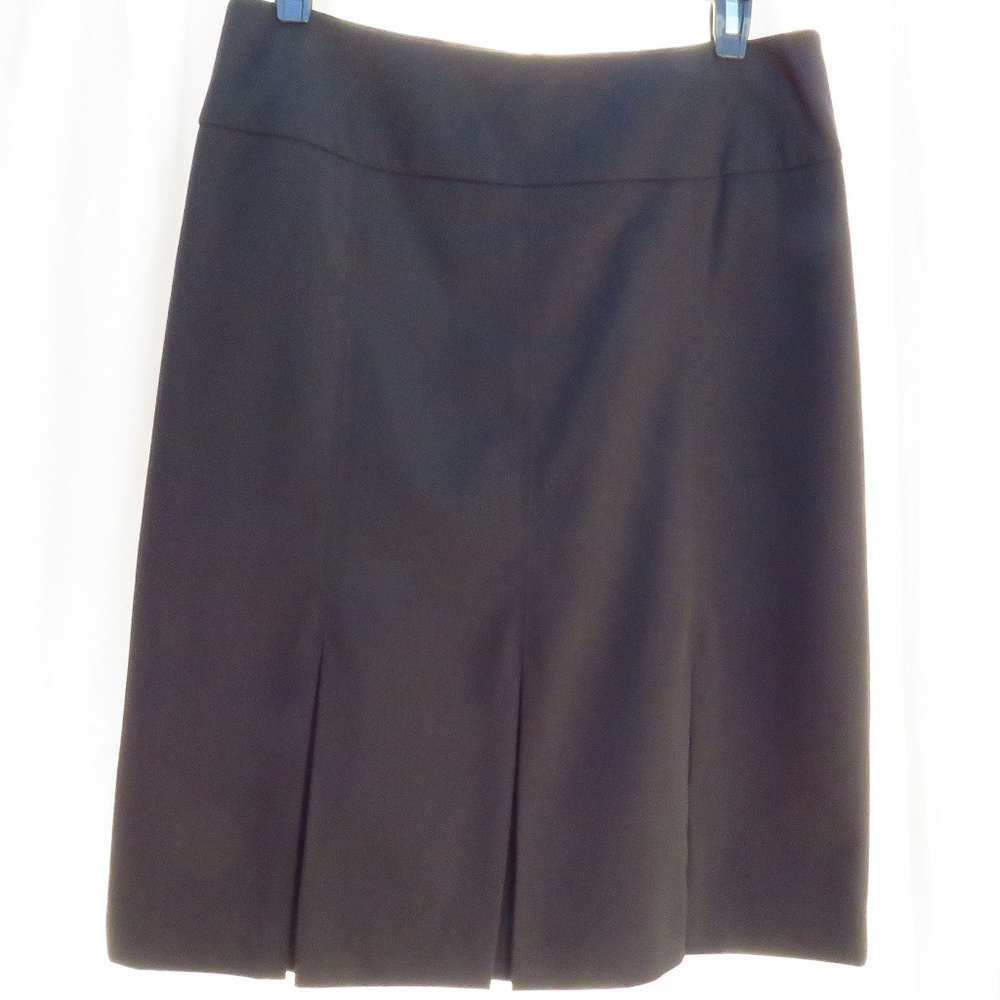 Jones Wear Stretch Black Pleated Pencil Skirt